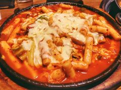 奶酪海鲜炒米条-包装马车·韩国料理·포장마차