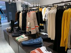 -URBAN REVIVO(七宝领展广场店)