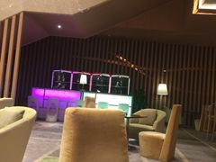 -苏州汇融广场假日酒店