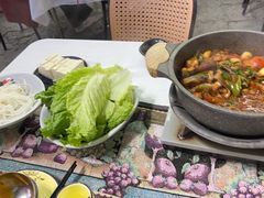-刘姐啤酒鱼民族演艺餐厅(西街总店)