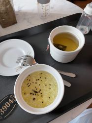-裕月馨月子中心(滨江店)
