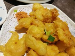软炸虾仁-闫府私房菜·百年鲁菜(恒隆店)