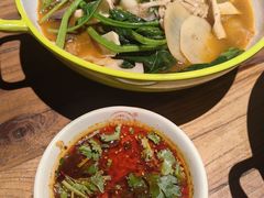 -万记麻辣烫国展总店