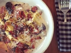 -ROAST coffee & eatery