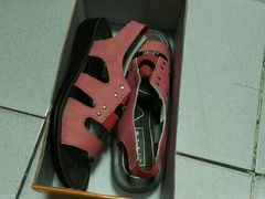 -靓足鞋店(大沽南路店)