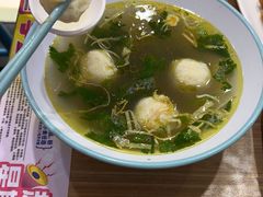-小杨生煎(金山百联购物中心3楼店)
