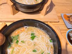 -勺子米线·云南传统小吃市集(四方街店)