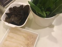 -一席地·本地鸡窝·杭帮鸡火锅(萧山银隆百货店)