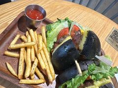 -HELLO 27 意面·沙拉·帕尼尼