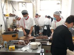 自助取餐区-闫家驴肉老店(华电一校店)