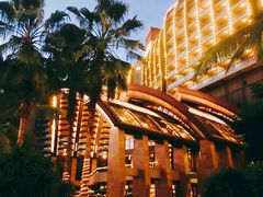 -三亚湾海居铂尔曼度假酒店