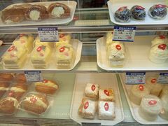 -白玉兰食品甜凤店(合生汇店)