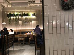 大堂-必胜客(百联又一城店)