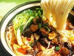 砂锅米线-百炉屯王记凉皮老店(云杉路店)