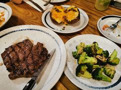 西兰花-SMOKI & CO(五大道店)