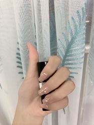 -小羽毛美甲美睫