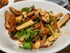 -黄泥岗·地道湖北菜(奥特莱斯店)