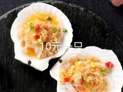 -东北烧烤铁锅炖水库鱼