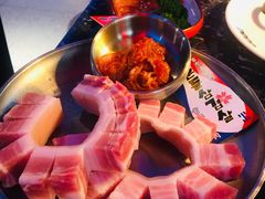 韩式首尔五花肉-柳飘飘亚洲烤肉集合店(太古里店)