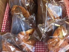 -红宝石·鲜奶小方·海派西点房(南丹店)