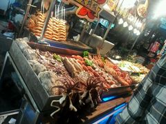 -六合夜市