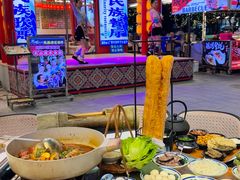 -刘姐啤酒鱼民族演艺餐厅(西街总店)