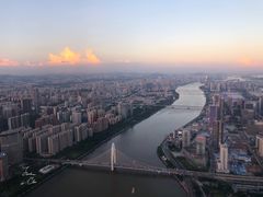-广州塔卢特斯法国旋转餐厅