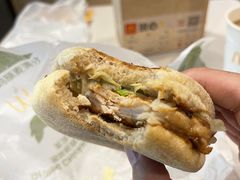 -麦当劳(轻轨曹杨路店)