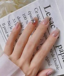 -悦指间美甲美睫