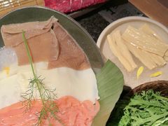 -三出山火锅(南京万象天地店)