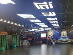 -极限PLAY运动娱乐新世界·团建派对潮玩休闲馆·室内蹦极高空游乐园
