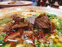 红烧牛腩-金杨拉面王小吃面馆·牛三宝面·红烧牛肉粉