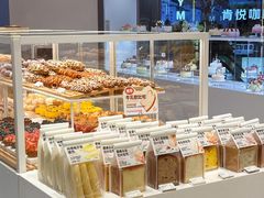 -好利来(上海长宁龙之梦店)