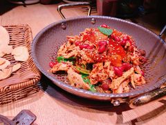 手撕扁担鸡-吃饭皇帝大(解放西路店)