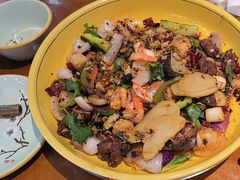 -休记光头香辣蟹干锅(绵竹店)