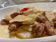 酸萝卜炒牛肉-宏玲餐厅(四川南路店)