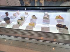 -Fridi Patisserie Cafe