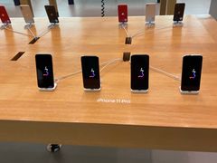 -Apple零售店(华贸购物中心店)