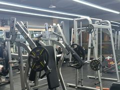 -超鹿运动(五四路恒力城店)