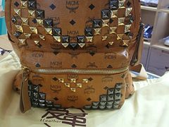 -爱革·奢品·鞋包·衣物·家居(博荟广场店)