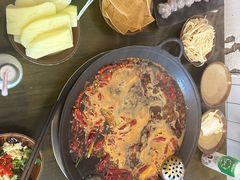 -黄潇洒老火锅(九眼桥宏济巷店)