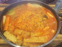 芝士年糕火锅-Yolo韩国创意料理