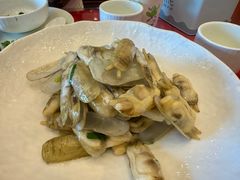 -侬佳蒸菜馆(听潮店)