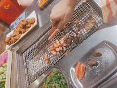 -马路牙子烧烤音乐酒馆(望京店)
