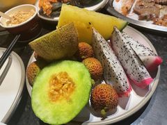 -钱小奴海鲜自助黑金店(杭州滨江龙湖店)