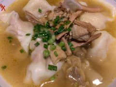 -八二小区抄手(龙湖上城天街店)