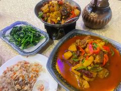 -维吾尔餐厅(宜山路店)