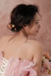 -雪中彩影婚纱摄影·微光艺术中心