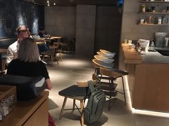 -星巴克(静安嘉里中心B2店)