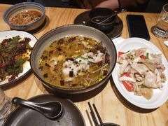 -十三式重庆江湖菜(金茂览秀城店)